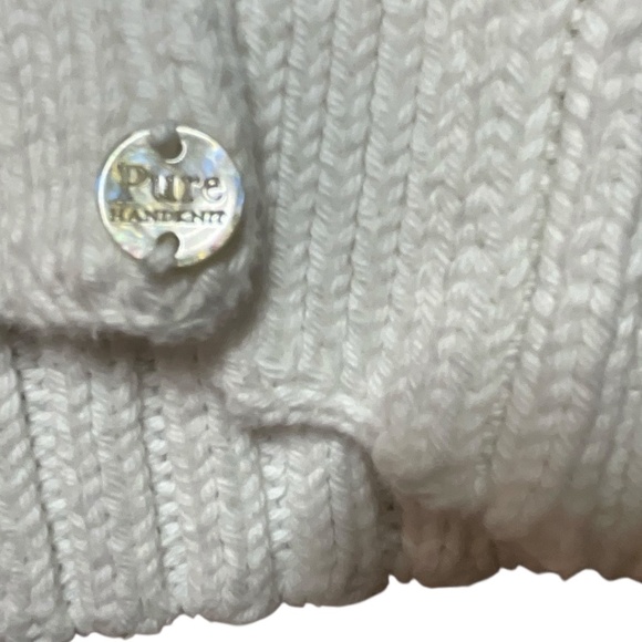 PURE HANDKNIT 100% Cotton White Button Front Cardigan Curved Hem M of P Buttons - Picture 8 of 9